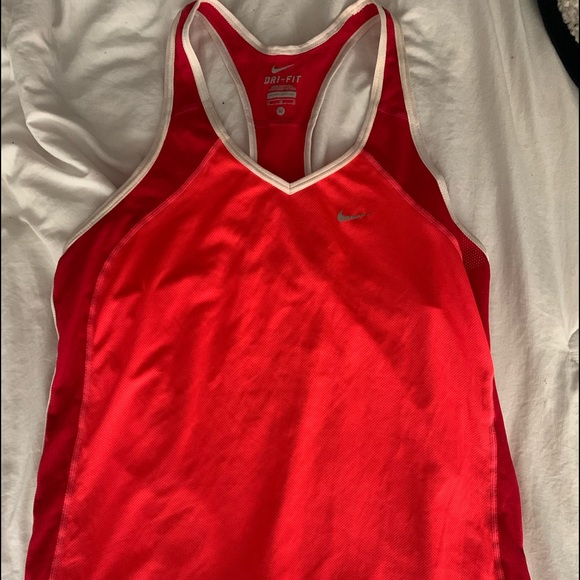 Nike Tops - Nike Razorback Tank Top
